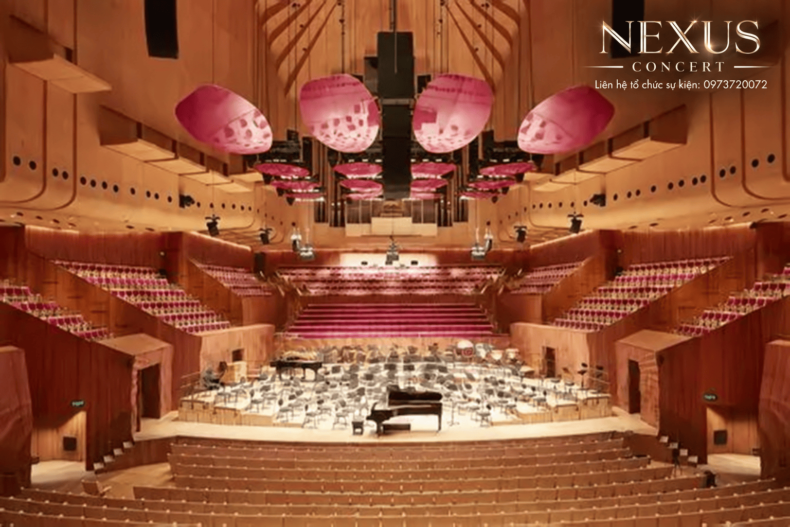 Không khí sự kiện quy mô lớn