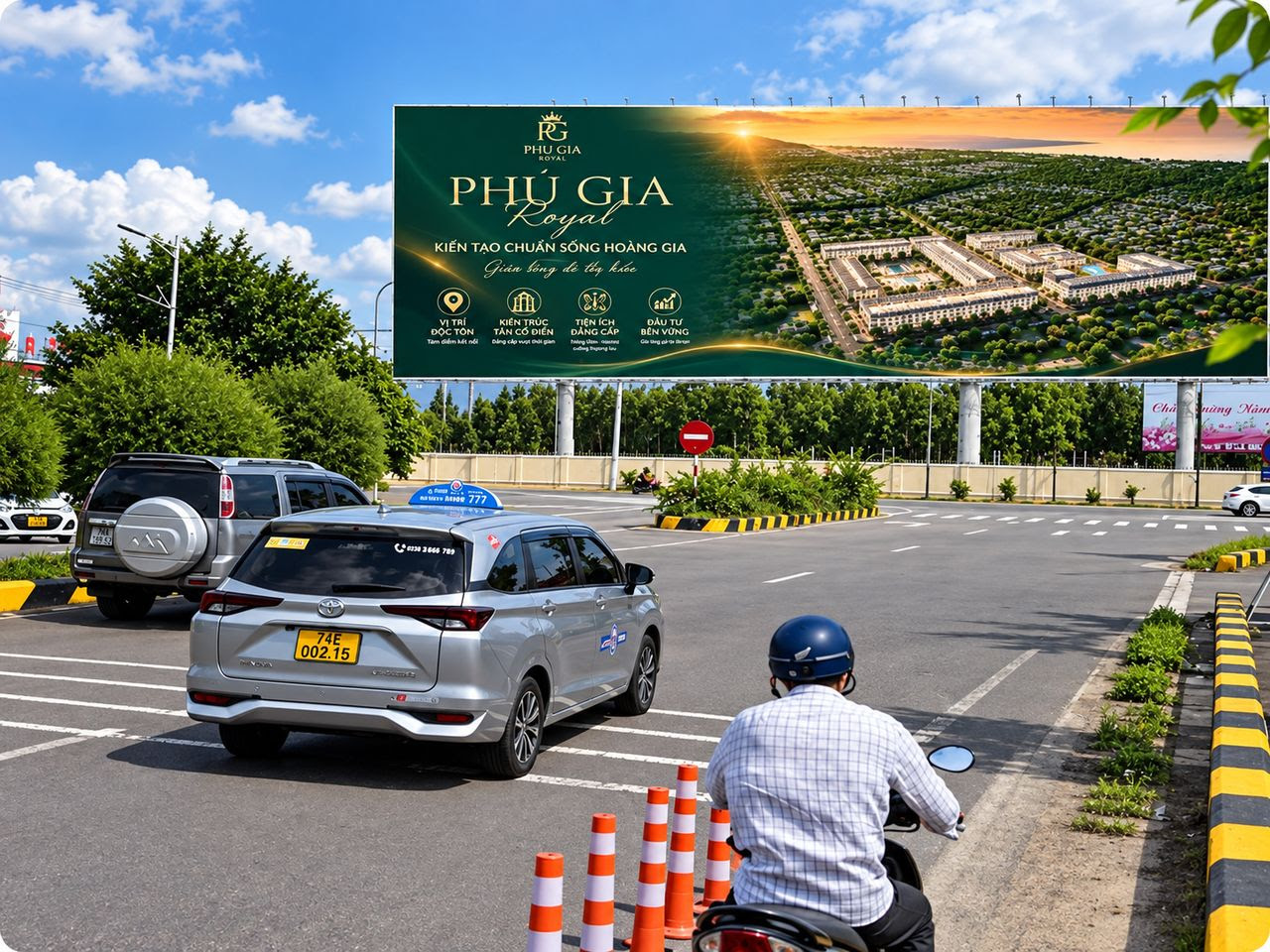 Billboard quảng cáo thương hiệu gần sân bay Phù Cát