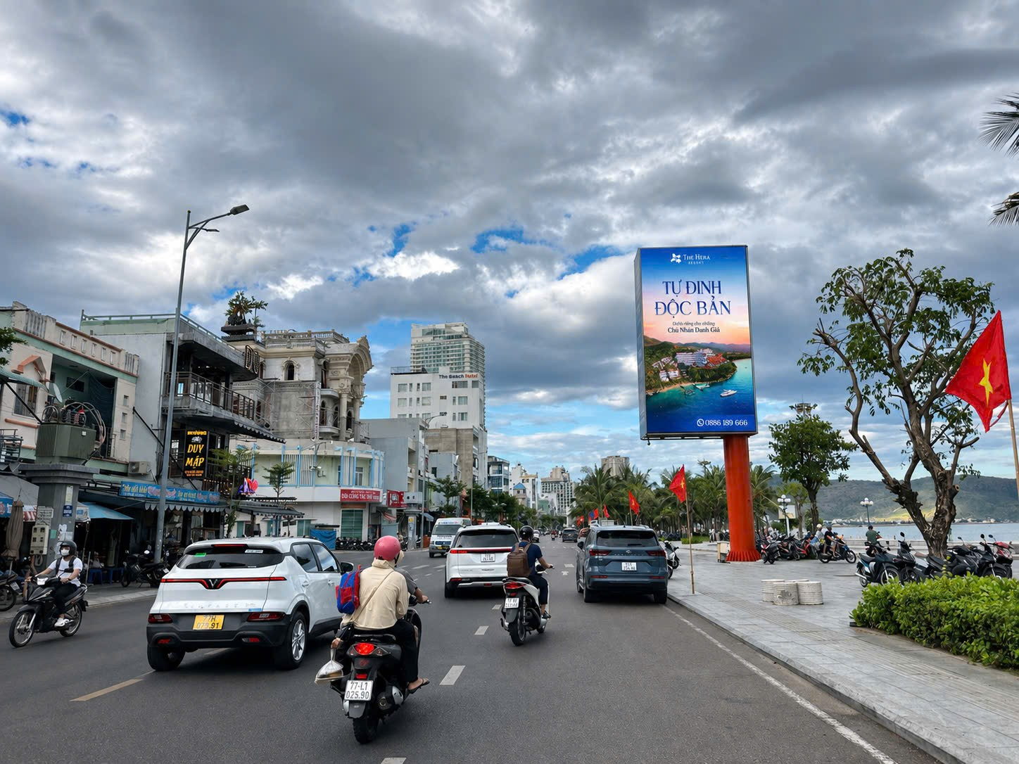 The Hera Resort trên LED Xuân Diệu trong không gian thành phố