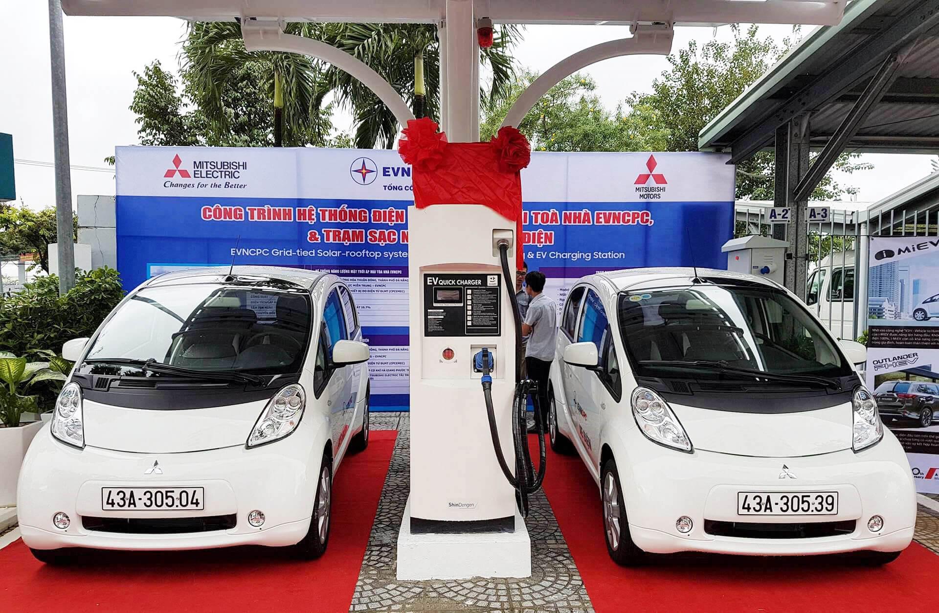 Hệ thống solar trạm sạc xe điện