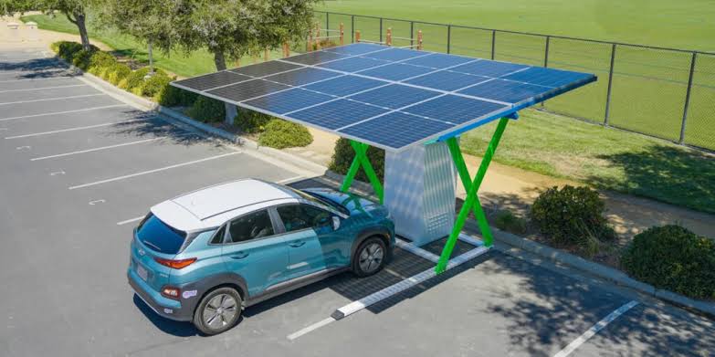 Solar trạm sạc xe điện và hạ tầng sạc