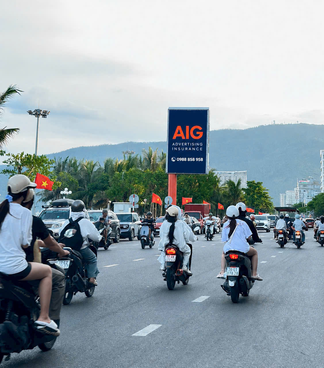 Minh họa bảng tính báo giá và chính sách truyền thông